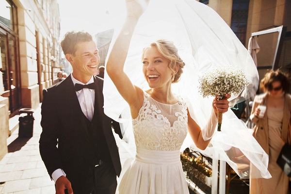 Bride and groom porcelain veneers for wedding in Rochester